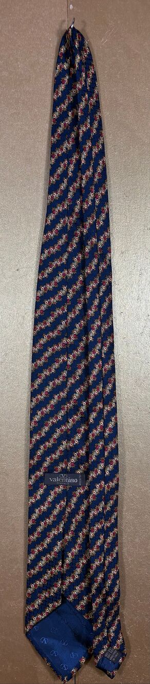 Valentino tie - Picture 3 of 5